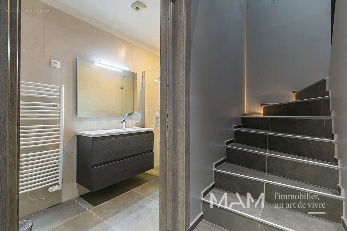 Appartement à MARSEILLE-12E