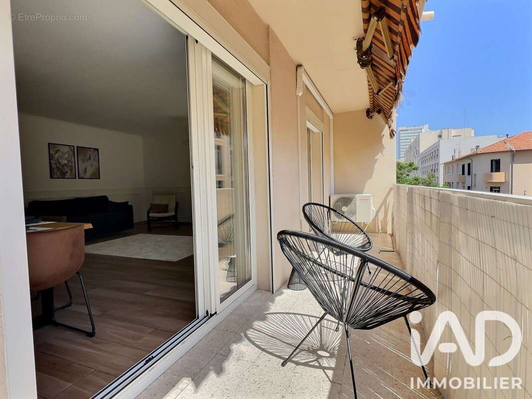 Appartement 76 m² à Toulon  - photo 2