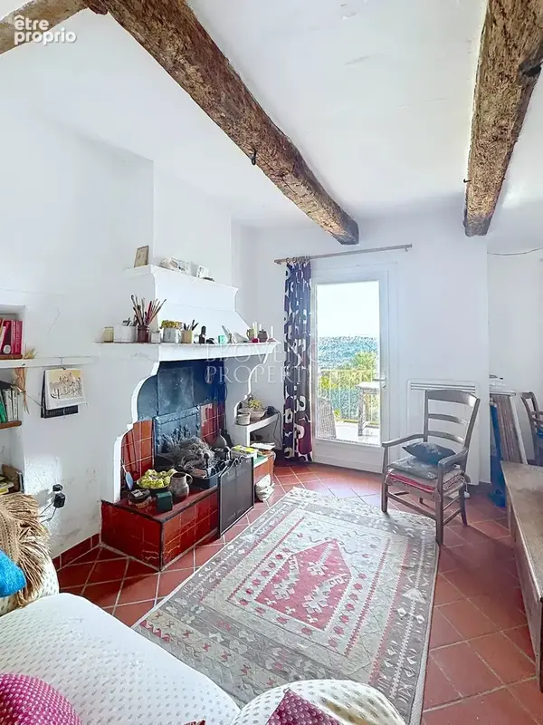 Seillons-Source-d’Argens – Maison de village du XIXe siècle avec jardin, vue panoramique et garage - photo 13