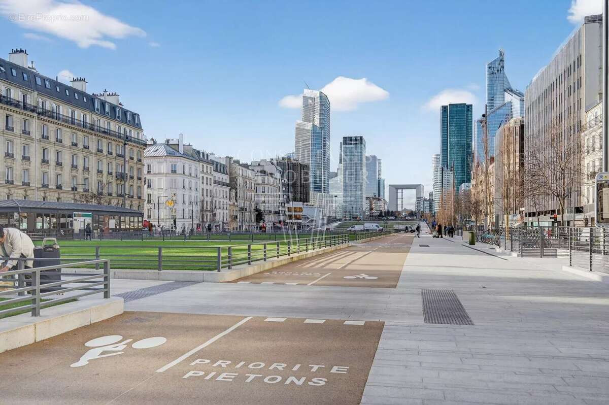 Appartement à NEUILLY-SUR-SEINE