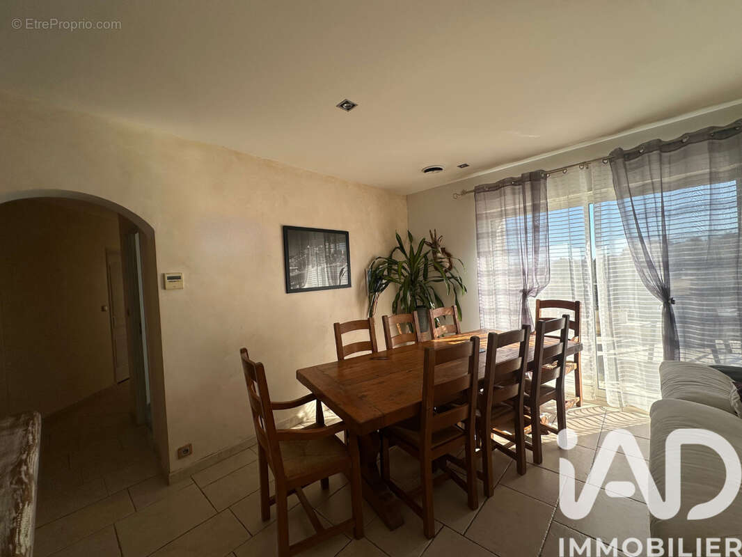 Photo 6 - Maison à LE CANNET-DES-MAURES