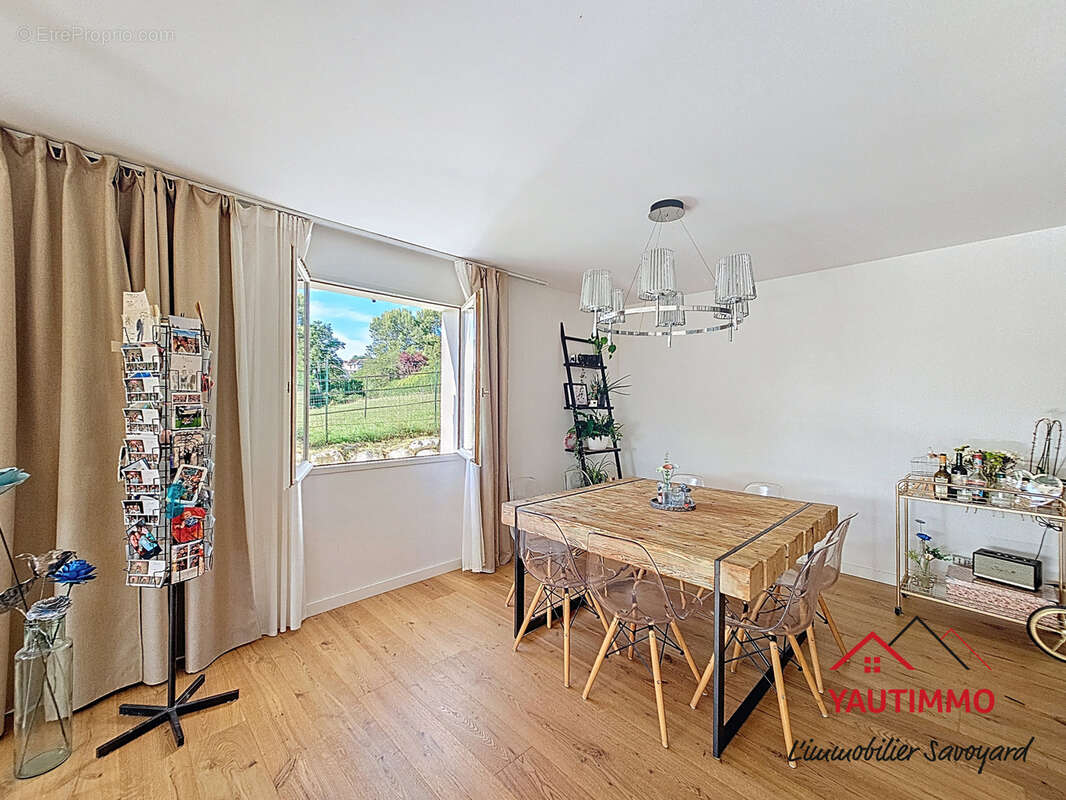 Maison à CRANVES-SALES