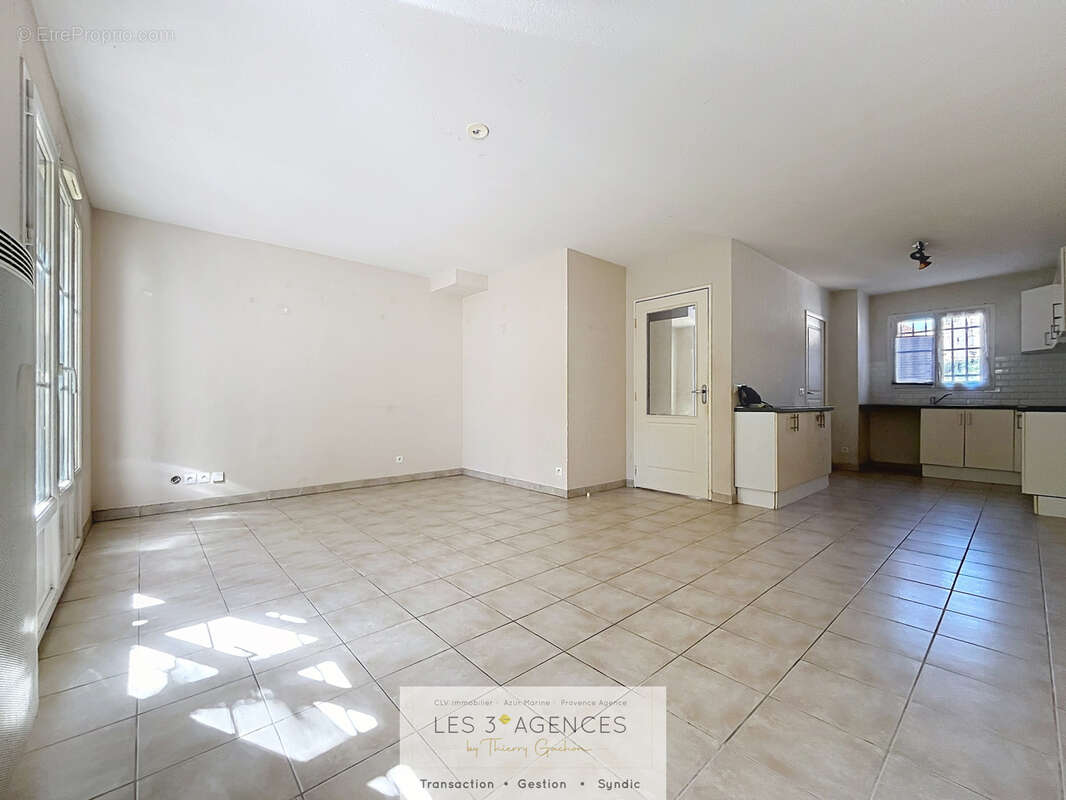 Maison à LA MOLE