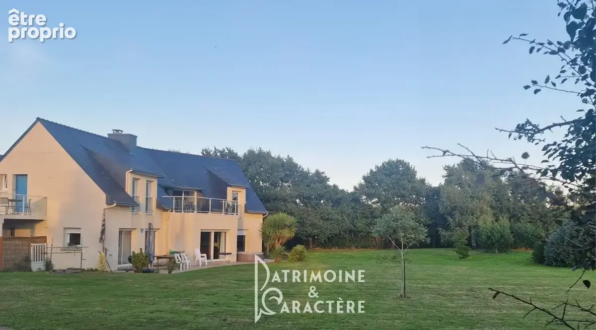 Maison 9 pièces 236 m² à vendre à Saint-Philibert (56470) - photo 2