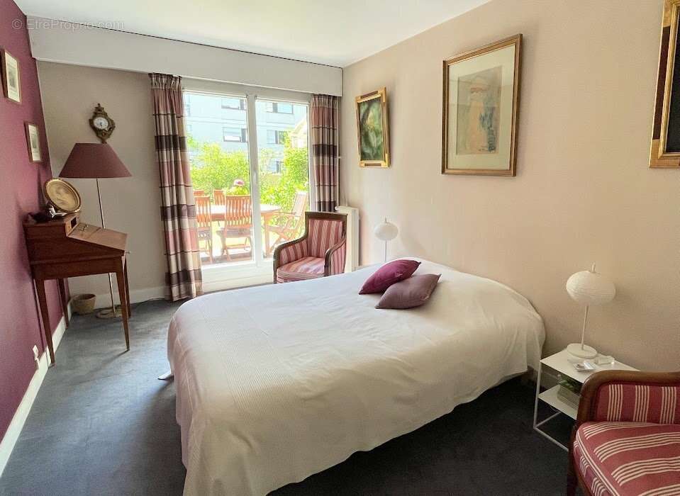Appartement à VERSAILLES
