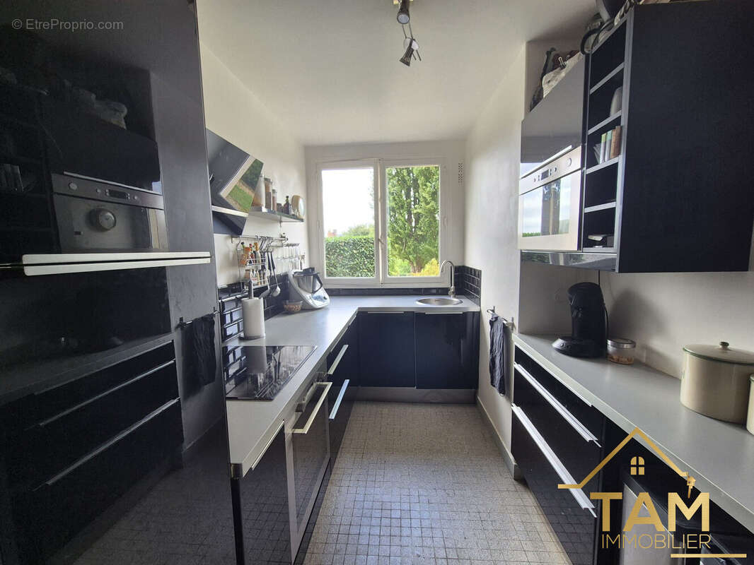Appartement à SAINT-CYR-L'ECOLE