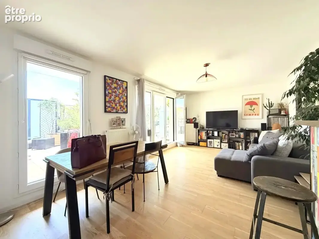 T3, Avec terrasse de 23m², exposé SUD - photo 2