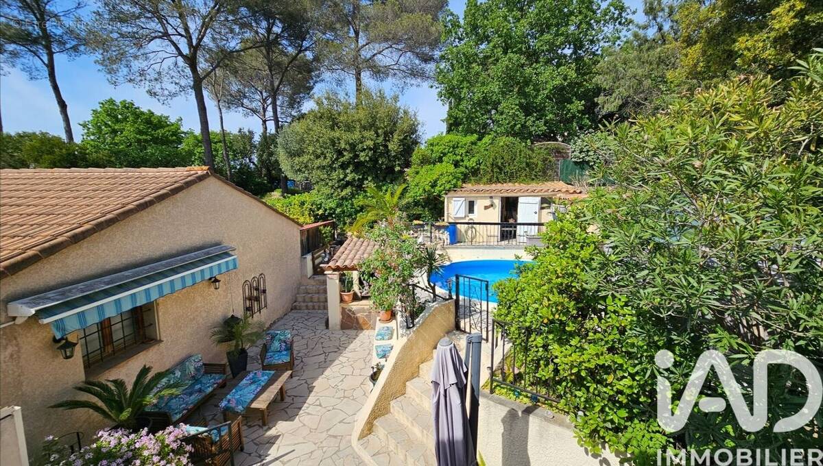 Photo 1 - Maison à FREJUS
