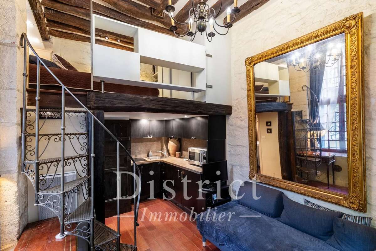 Appartement à PARIS-4E