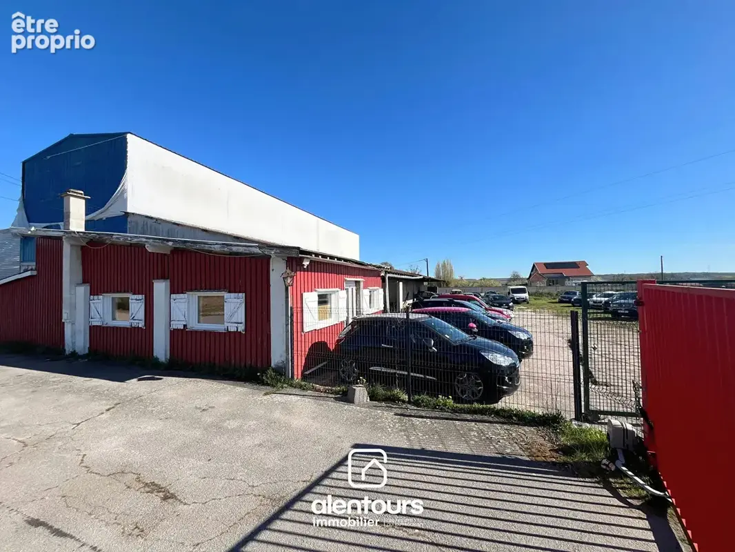 Entrepôt / local industriel  600 m2 - photo 4