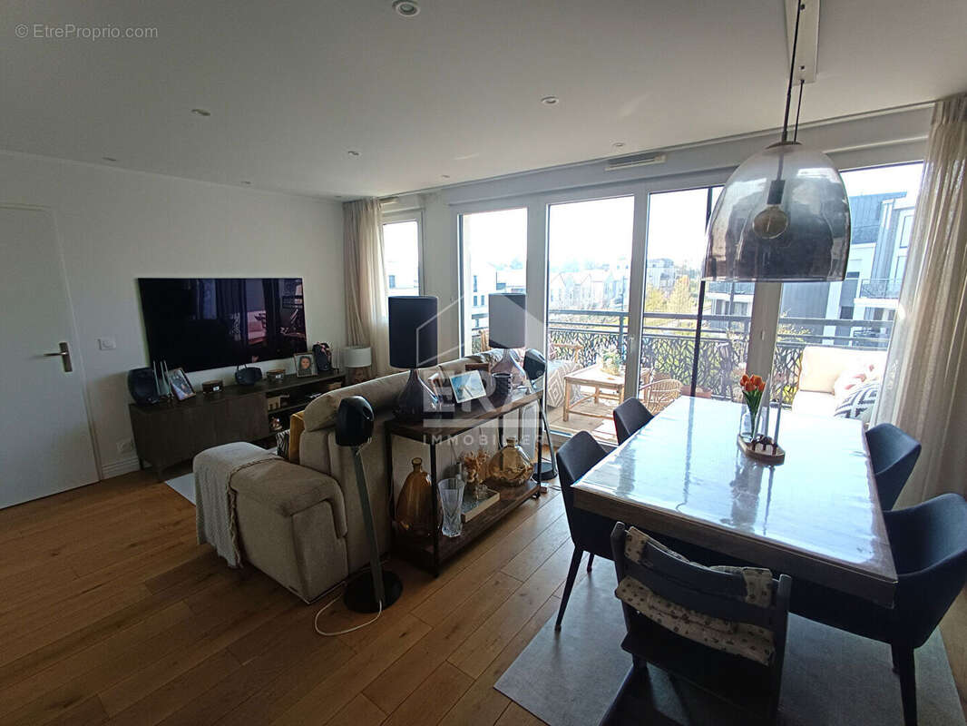 Appartement à ELANCOURT