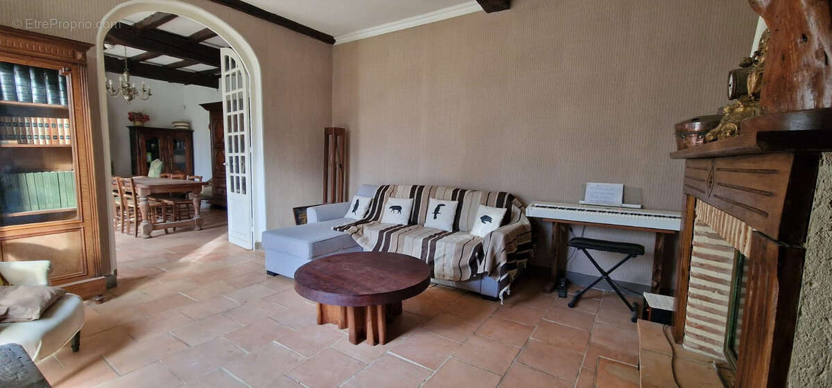 Maison à LEMBRAS