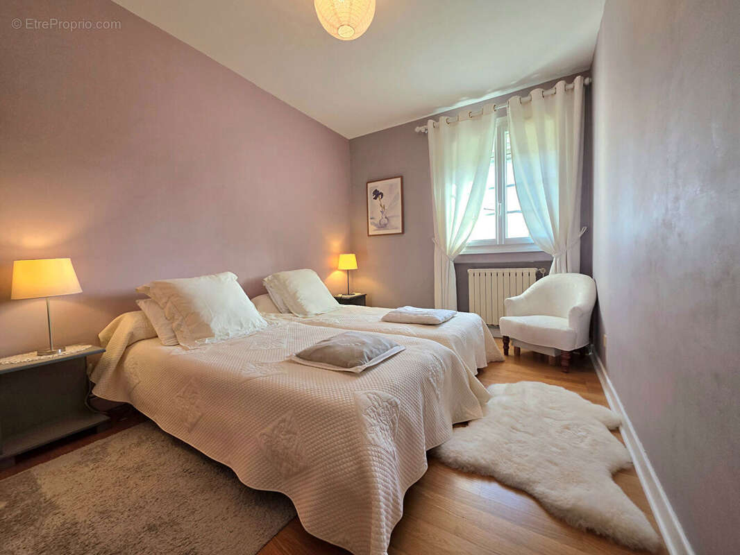 Maison à ROMANS-SUR-ISERE