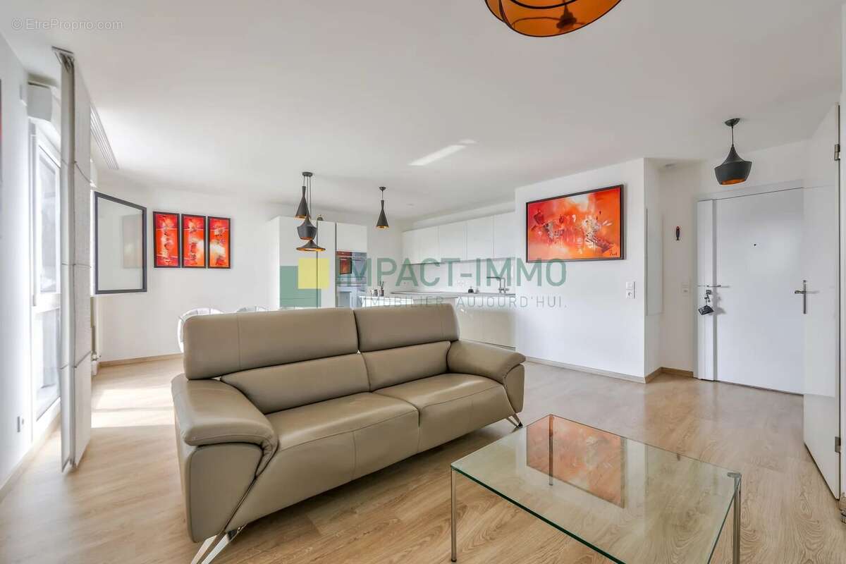 Appartement à COLOMBES