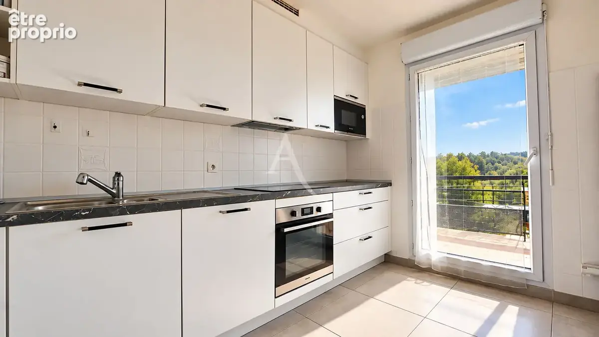 Appartement T4 dernier étage avec terrasse Sud-Est à Saint-Julien-en-Genevois, proche centre et Genève - photo 3