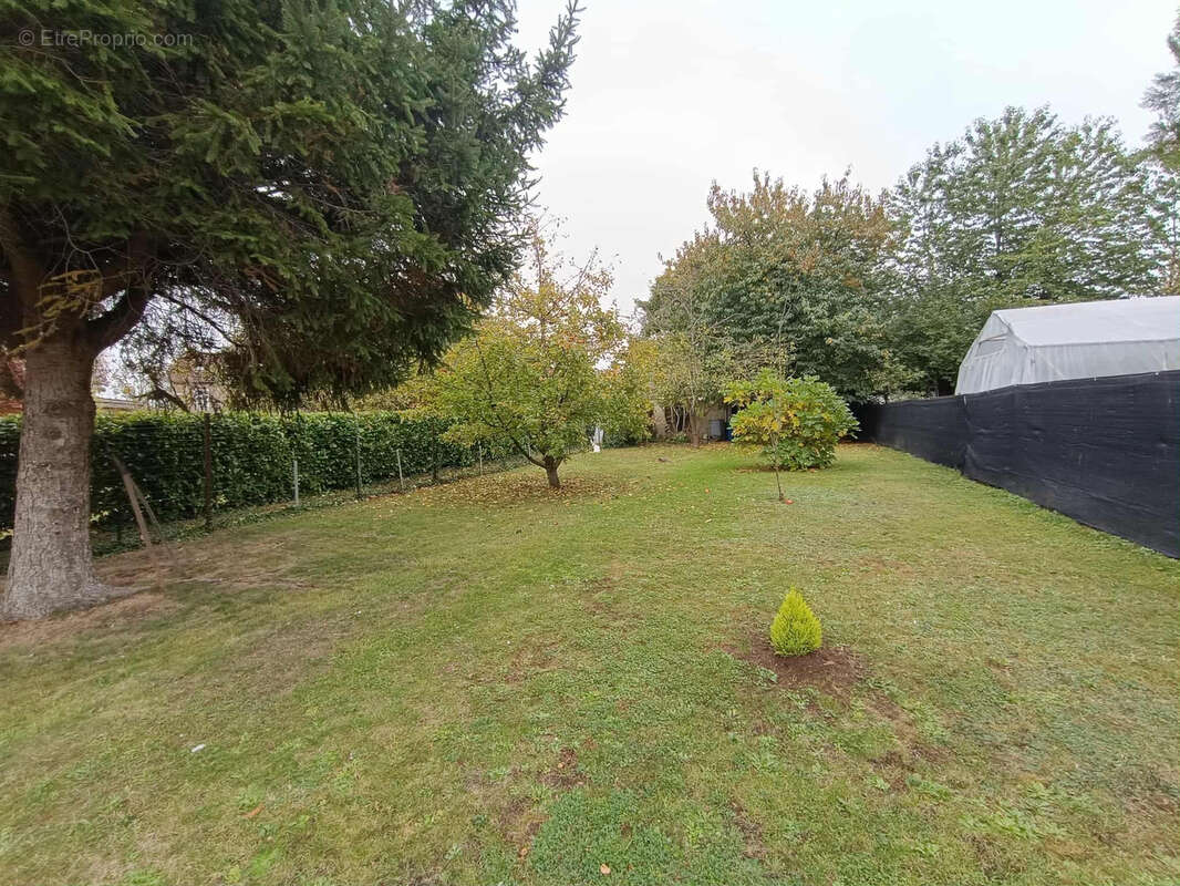 Maison à ELEU-DIT-LEAUWETTE