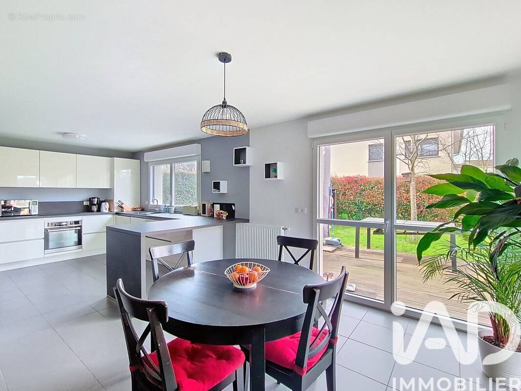 Photo 1 - Appartement à CRAPONNE