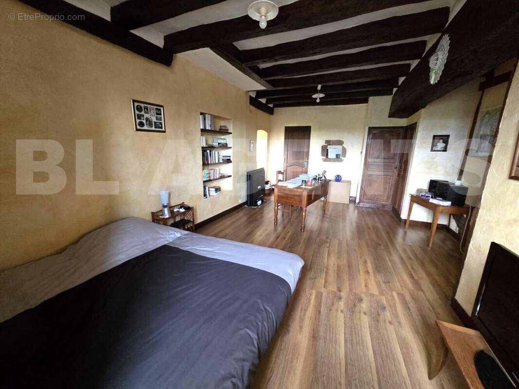 20251122_153015 - Maison à LOUPLANDE