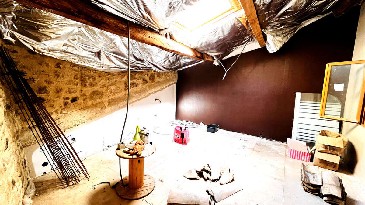 Maison à THEZAN-LES-BEZIERS