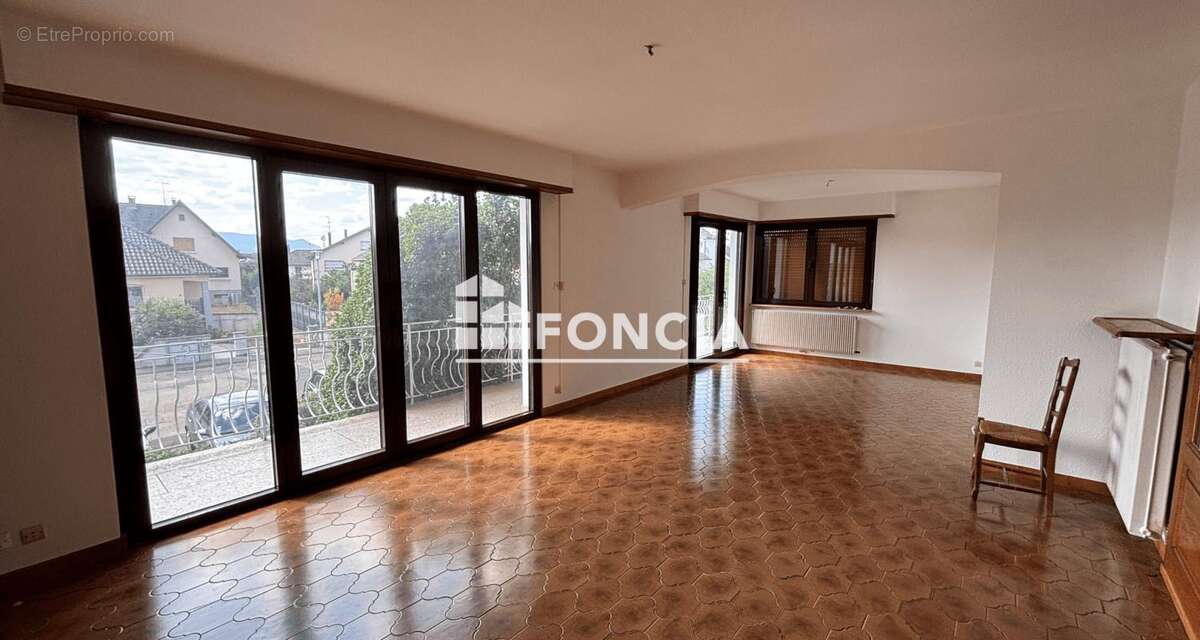 SELESTAT Très bel Appartement 4 pièces avec terrasse, garage double - photo 4