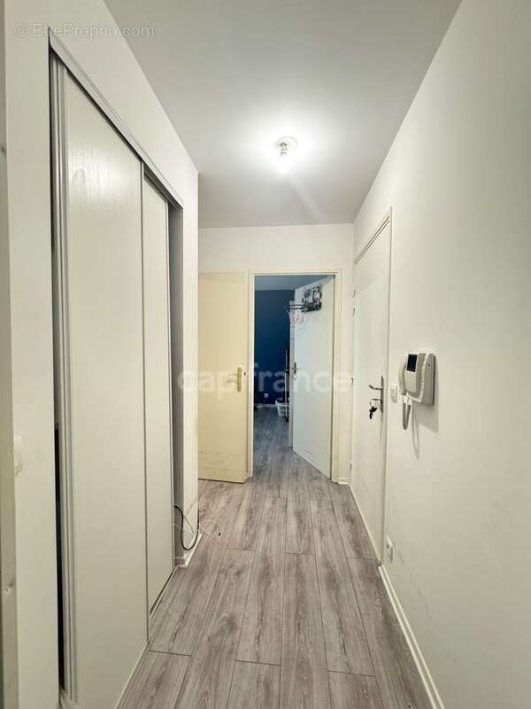 À Vendre – Bel Appartement F2 presque rénové avec une place de parking – Idéal un jeune couples, pour une personne ou Investisse - photo 7
