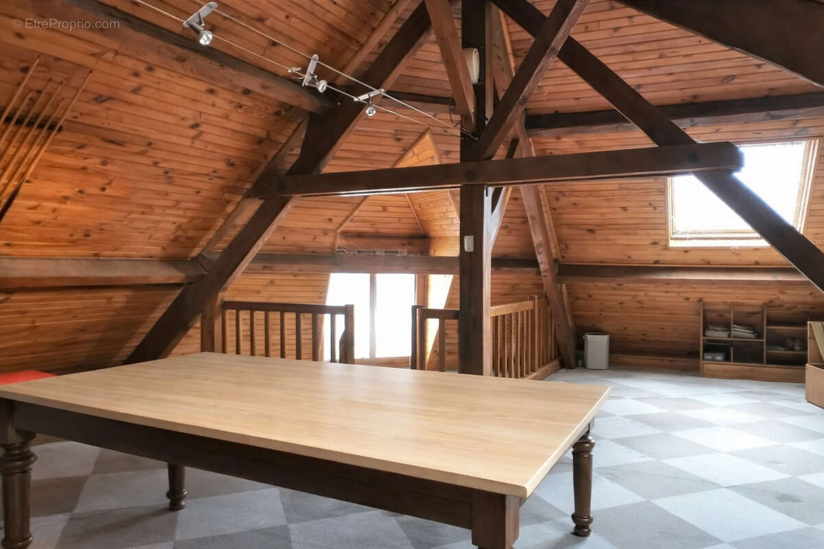 Appartement à DAMERY