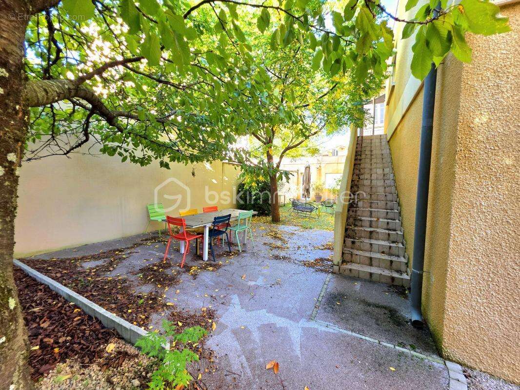 Appartement à PIERRELATTE