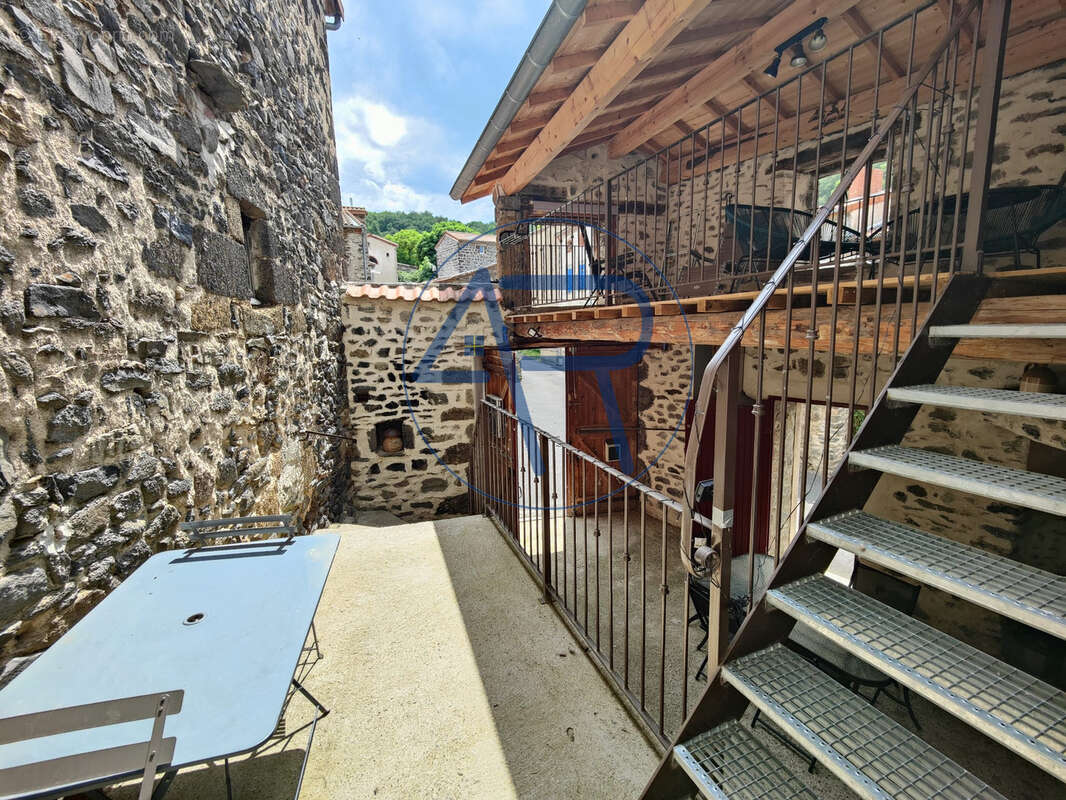 Maison à BLASSAC