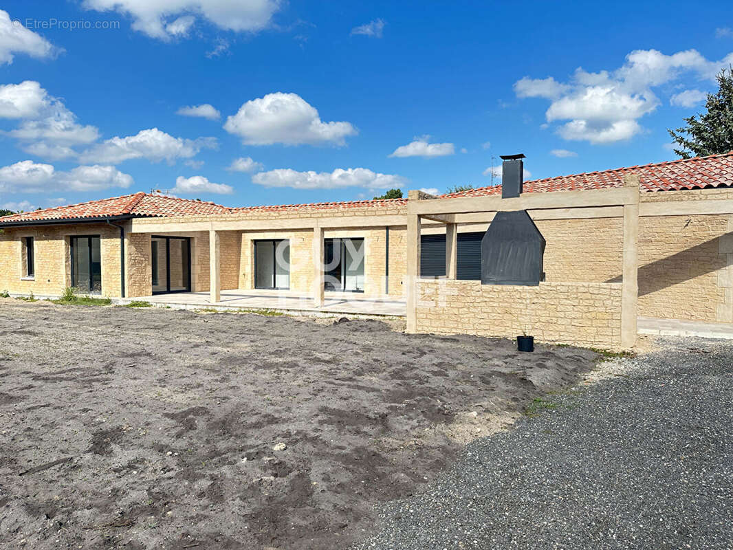 Maison à LESPARRE-MEDOC