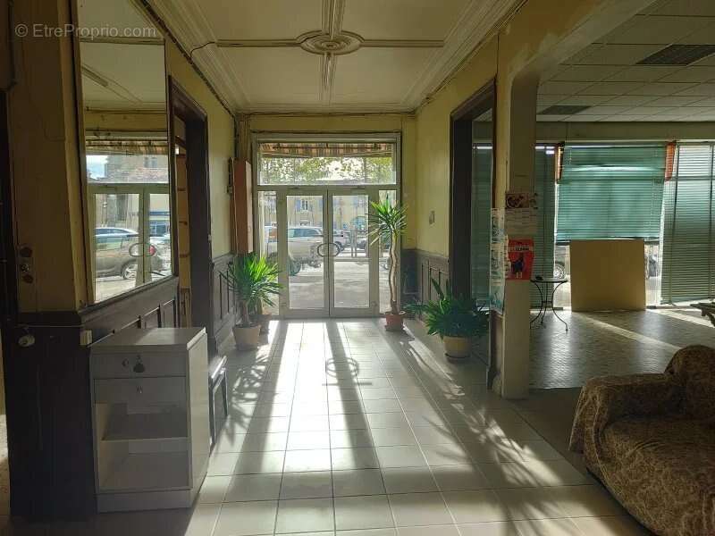 Appartement à SEISSAN