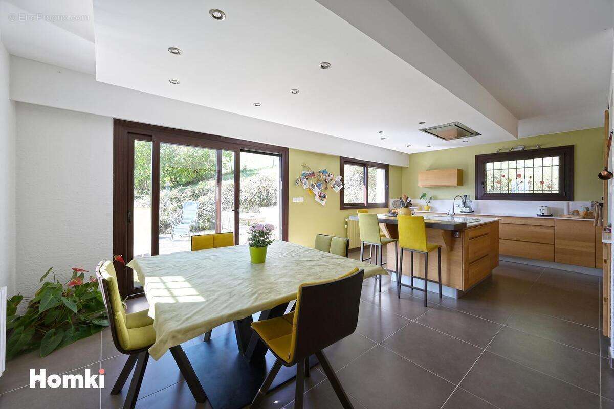 Maison à MONT-SAINT-MARTIN