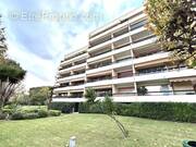 Appartement à VILLENEUVE-LOUBET