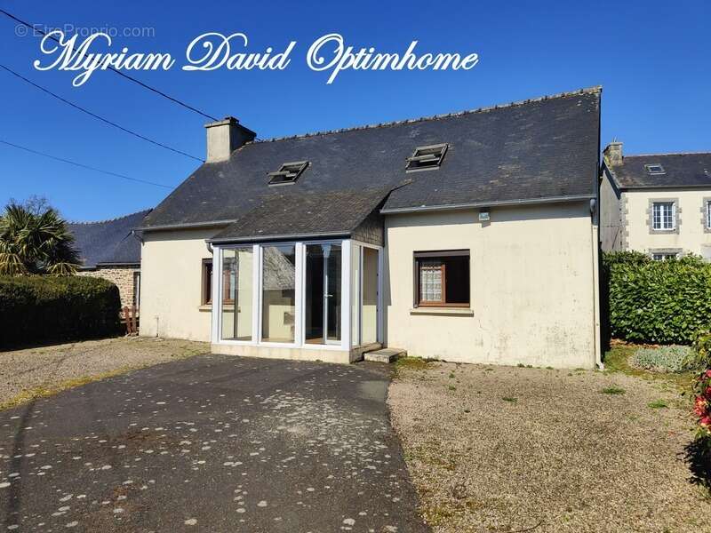 Maison à POULLAOUEN