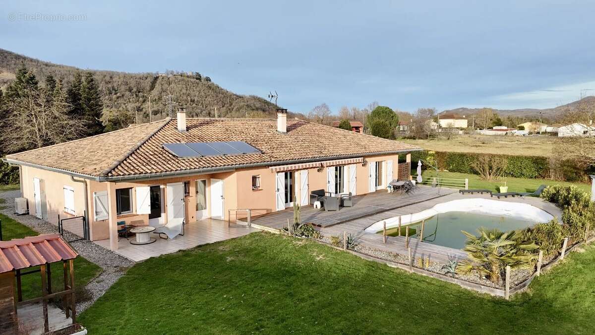 Maison à SAINT-MARTORY