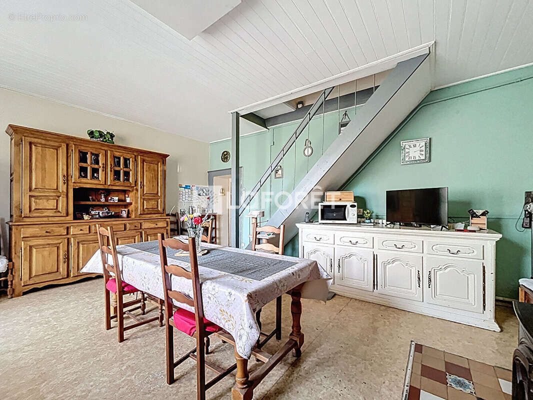 Maison à MAXEY-SUR-MEUSE