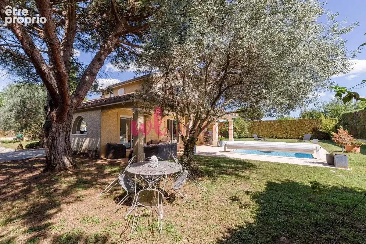 Villa familiale 6 pièces avec piscine- Secteur résidentiel -Pusignan - photo 12
