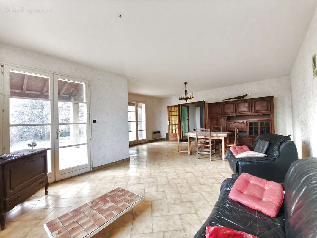 Maison à LA VOULTE-SUR-RHONE