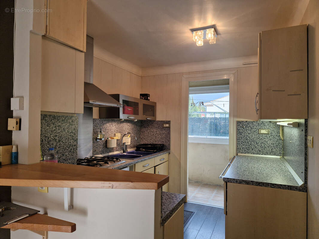 Font-Neuve, bel appartement T3 de 66m2 + cave. - photo 2