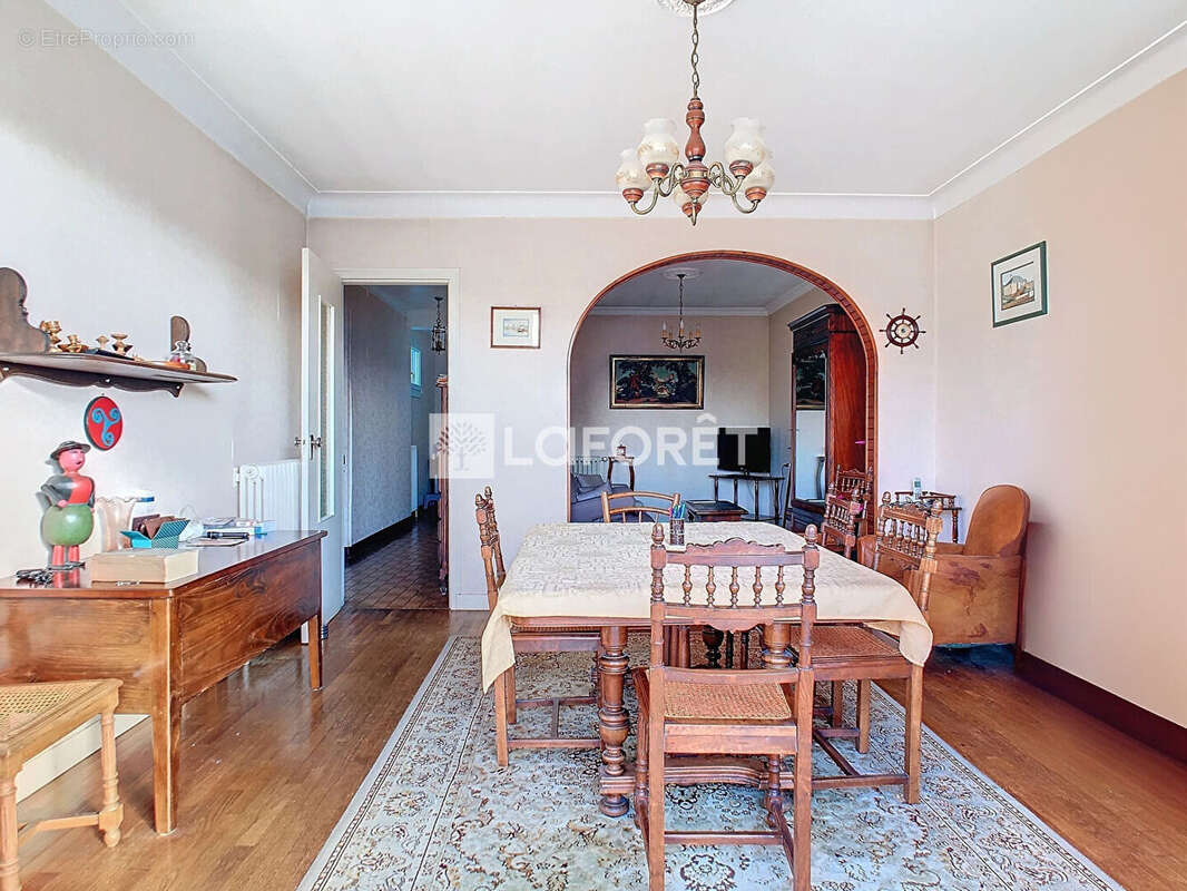 Maison à CHARTRES-DE-BRETAGNE