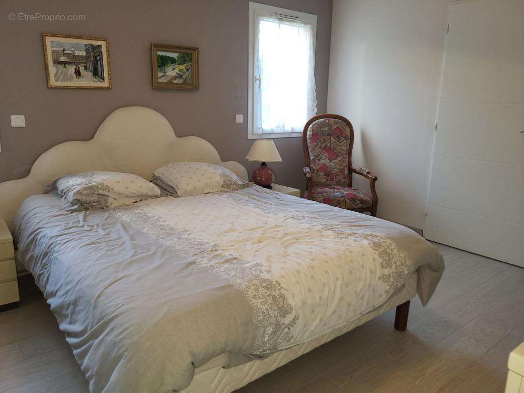 Maison à THOIRY