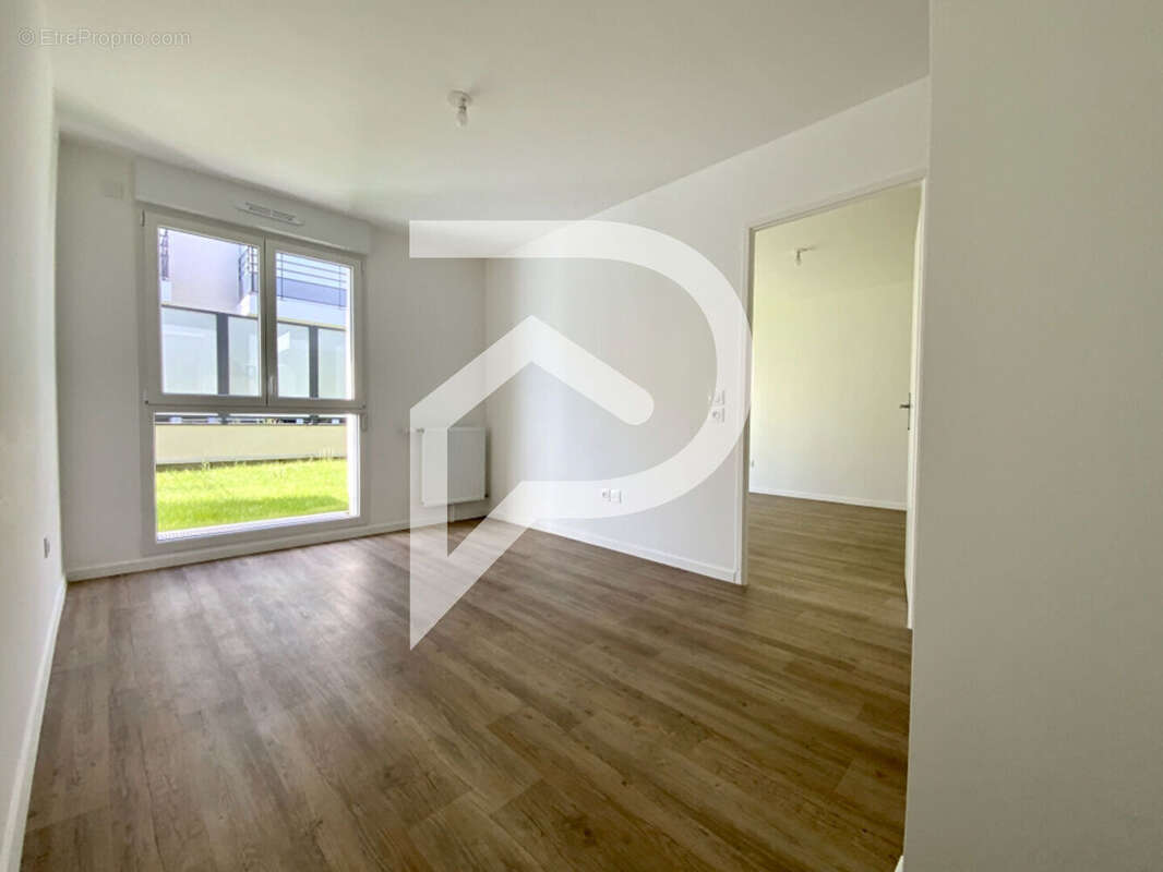 Appartement à BREUILLET