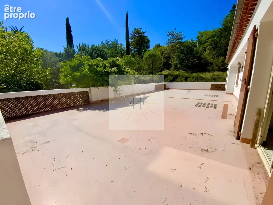 Maison 6 pièces 147 m² à vendre à Rochemaure (07400) - photo 5