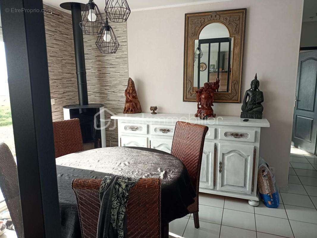 Maison à CAMPS-SUR-L'ISLE
