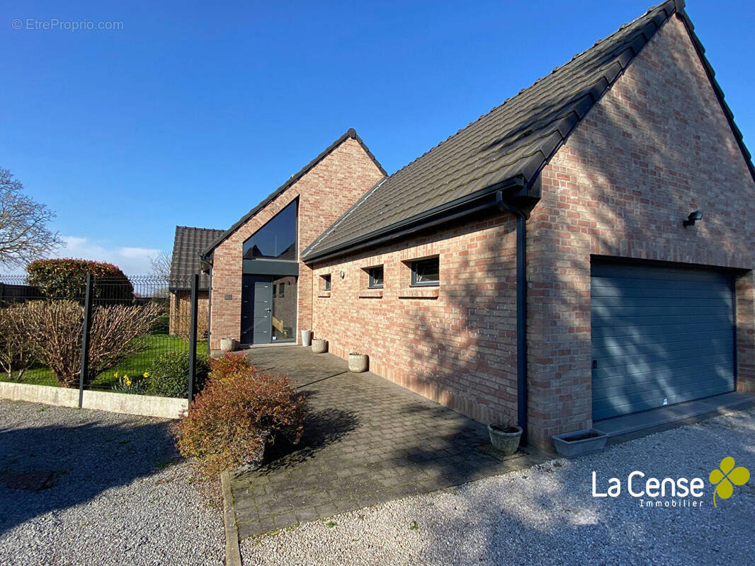 Maison à CAMPHIN-EN-PEVELE