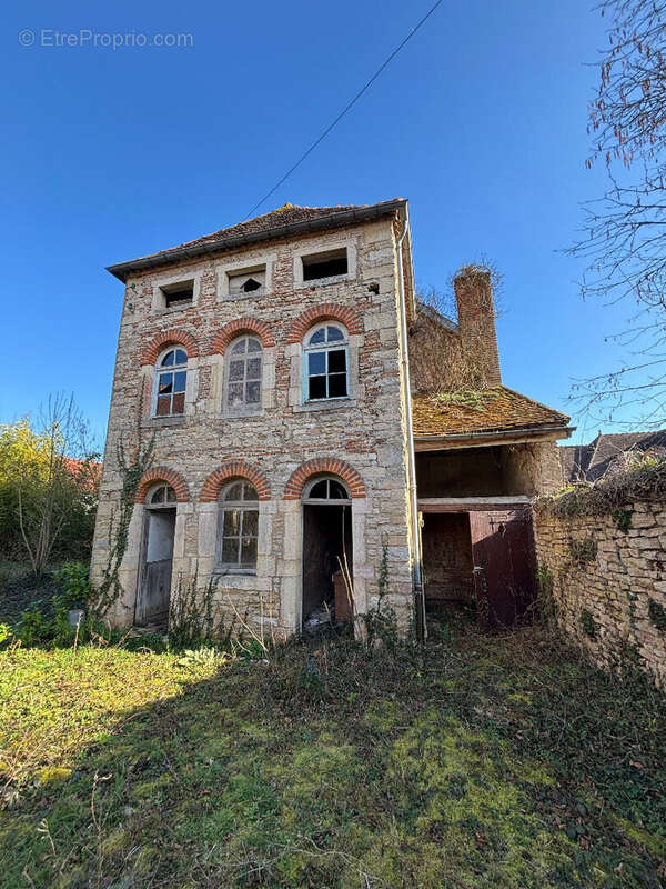 Appartement à GENLIS