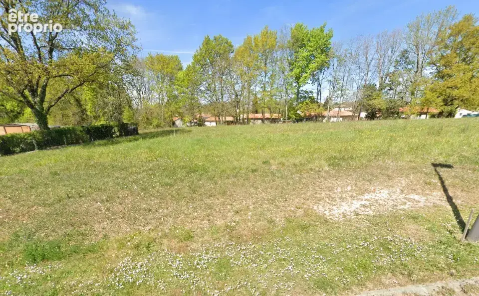 Terrain à CREYSSE