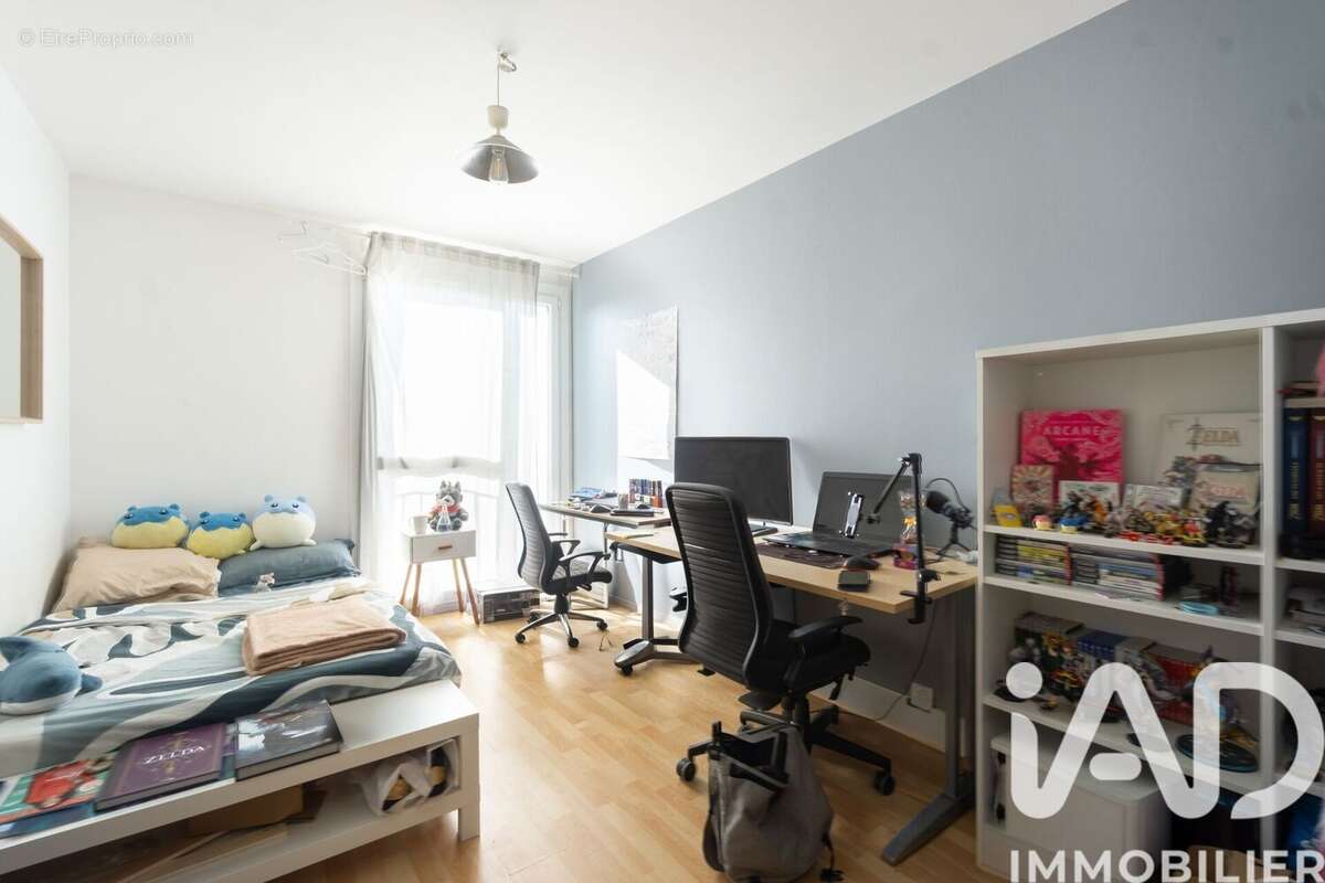 Photo 8