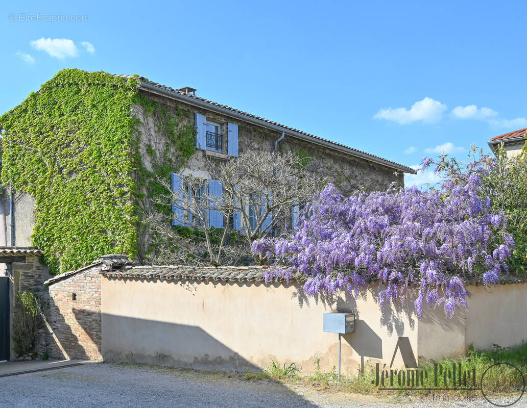 Maison à TERNAY