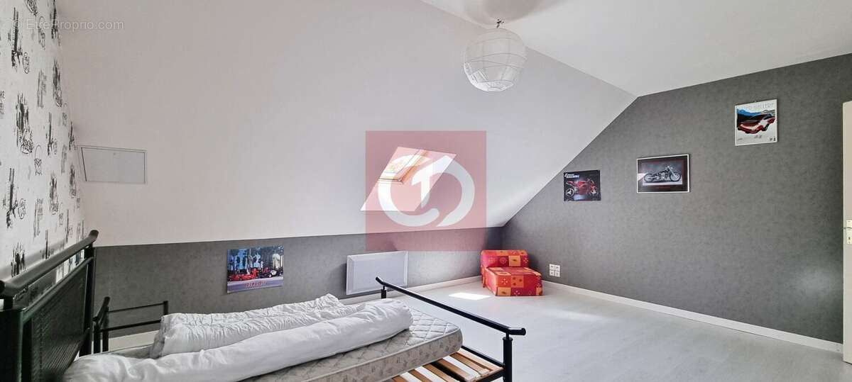 Maison 180 m² à La Guerche-Sur-L'aubois  - photo 9