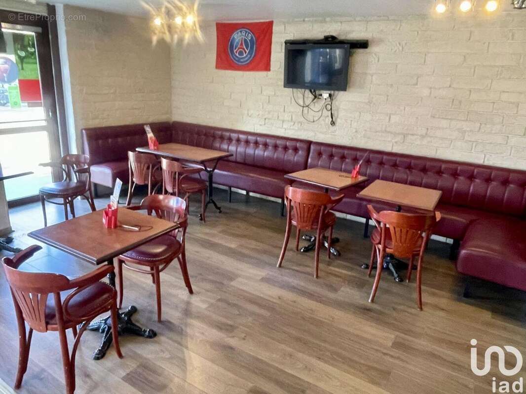 Photo 6 - Commerce à FITZ-JAMES